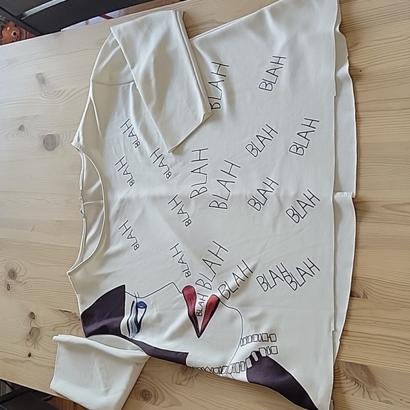 Pop ART Blah Blah Top - Picture 1 of 7